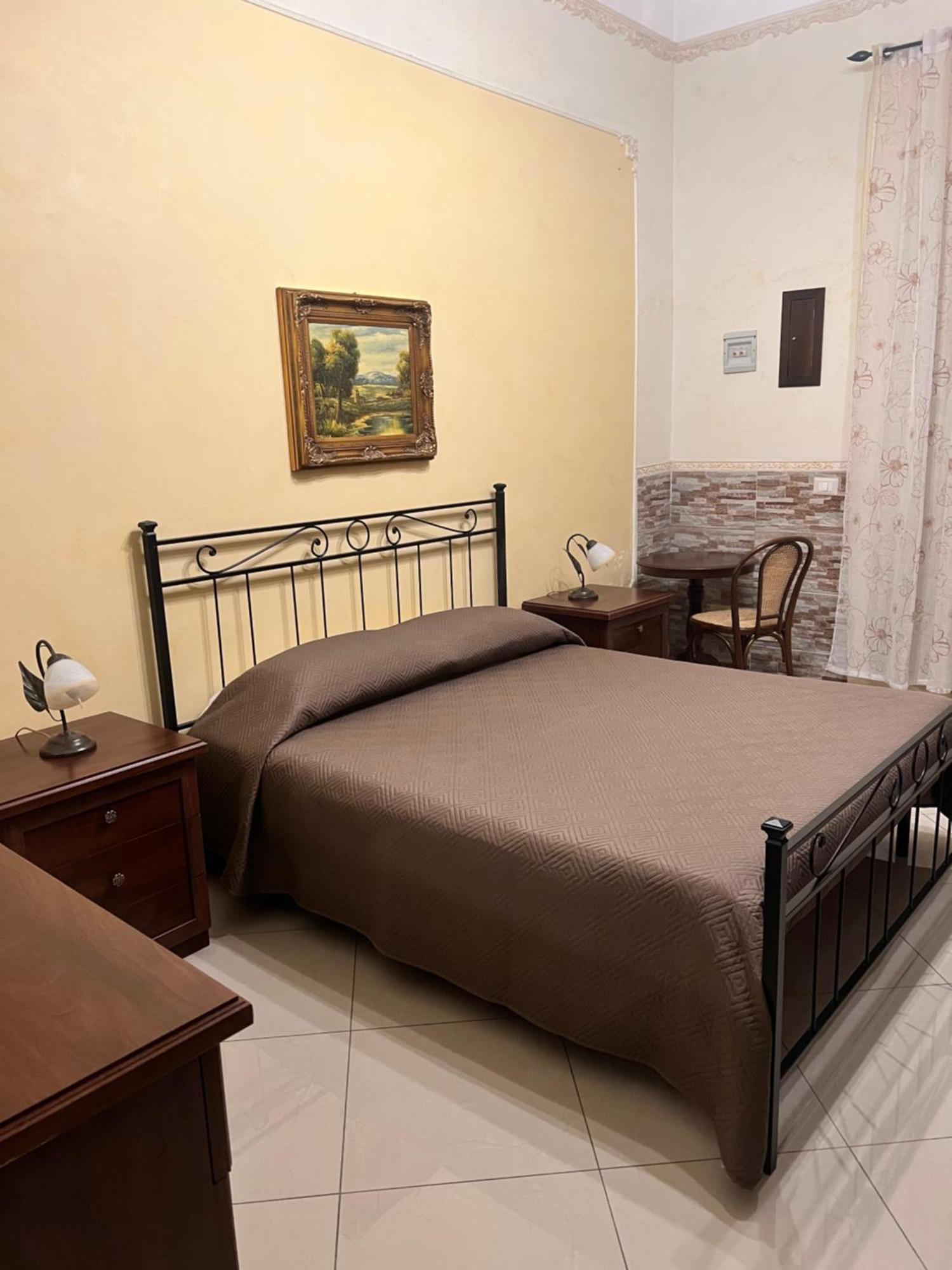 De Lorenzo 21 Apartment Катания Экстерьер фото